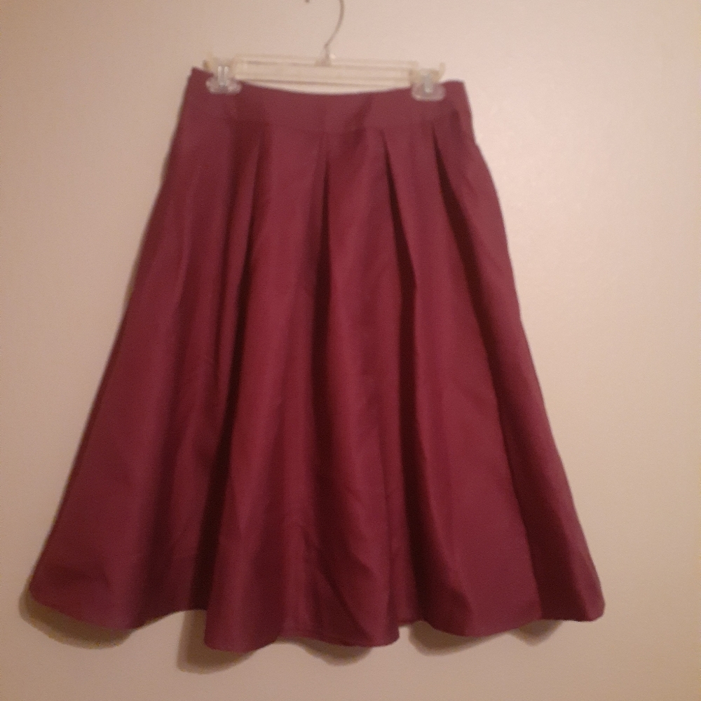 Face N Face Pleated High Waisted Midi Skirt